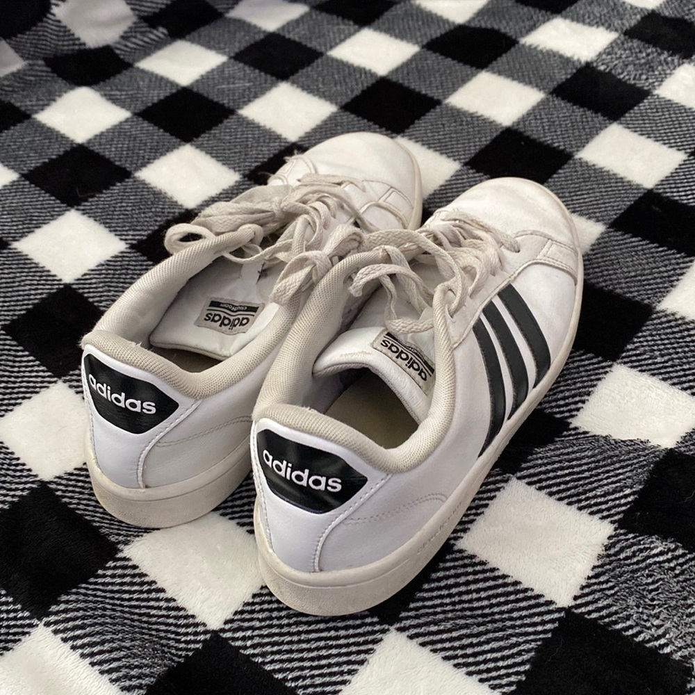 Adidas grand court cloud foam shoes